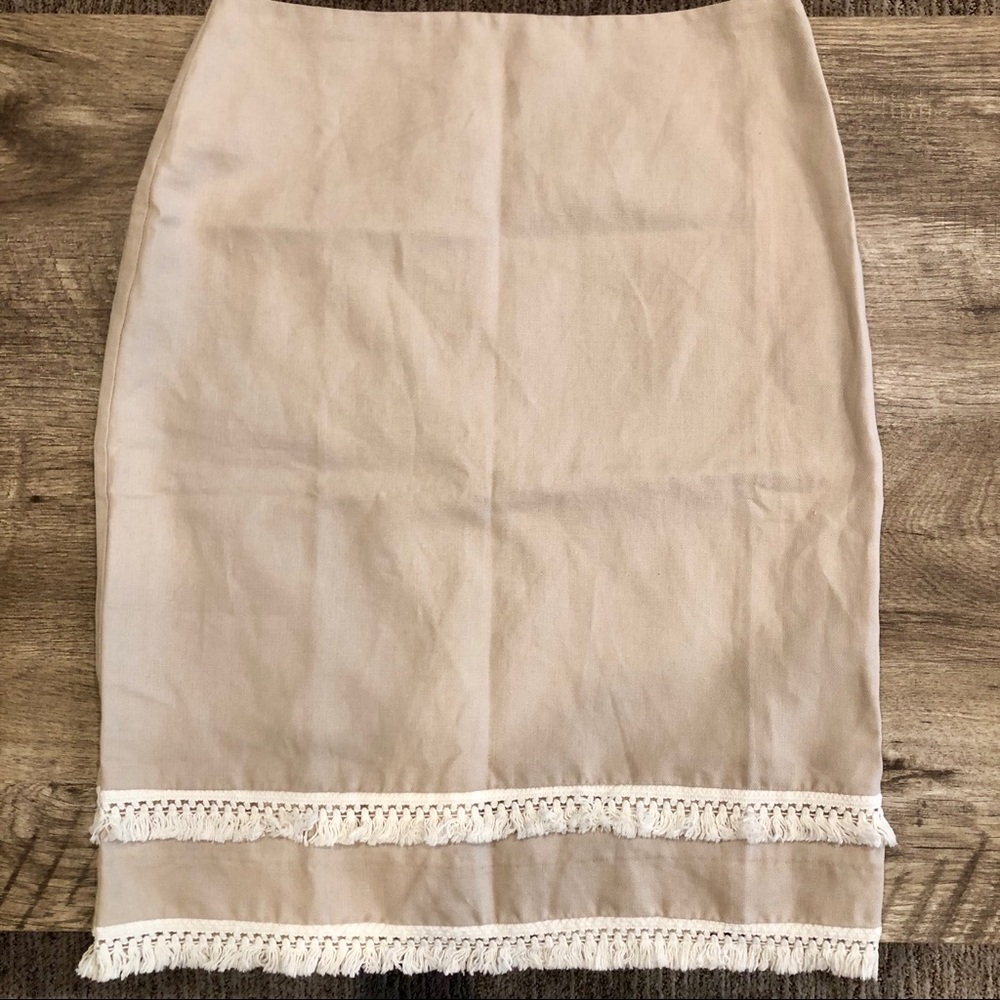 3/$20 Downeast tan skirt with fringe